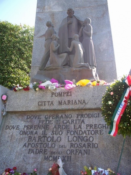Pomnik na placu